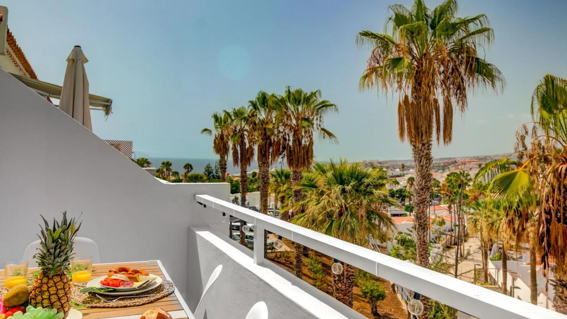 Cosy Apartment With Great View 아데제